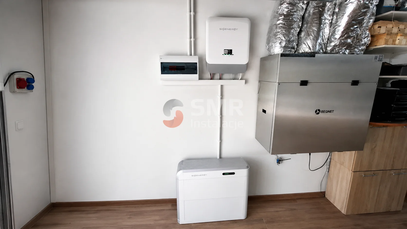 Instalacja fotowoltaiczna 6 kWp + Zestaw hybrydowy SIgEnergy z magazynem energii 18 kWh - Szczęsne